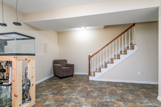 207 CARIBOU DR, Columbia, MO 65202