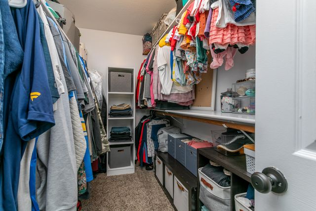 207 CARIBOU DR, Columbia, MO 65202