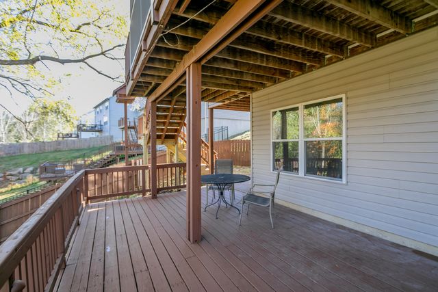 207 CARIBOU DR, Columbia, MO 65202