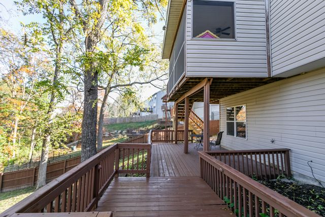 207 CARIBOU DR, Columbia, MO 65202