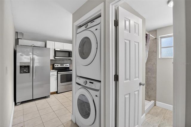 3301 W WOODLAWN AVENUE 2, Tampa, FL 33607