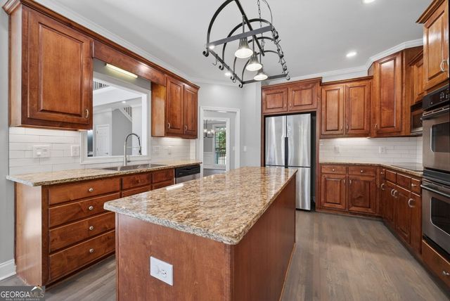 1641 White Oak Cove, Loganville, GA 30052