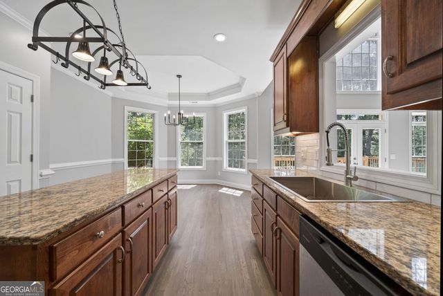 1641 White Oak Cove, Loganville, GA 30052
