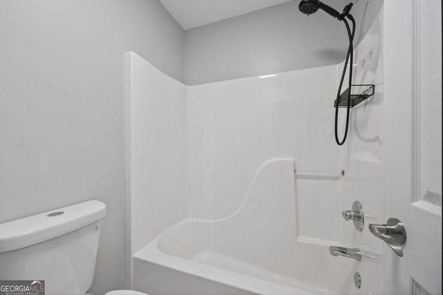 1641 White Oak Cove, Loganville, GA 30052