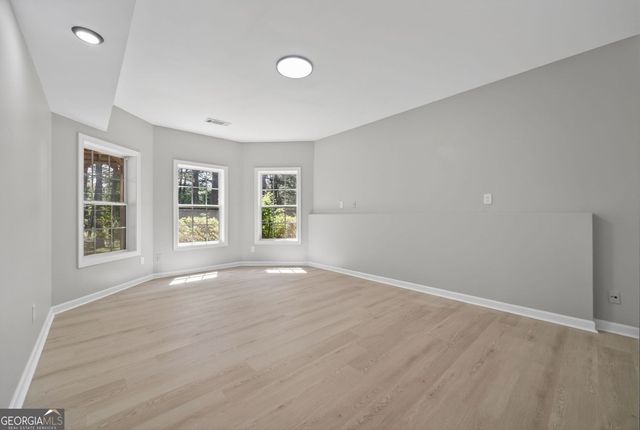 1641 White Oak Cove, Loganville, GA 30052