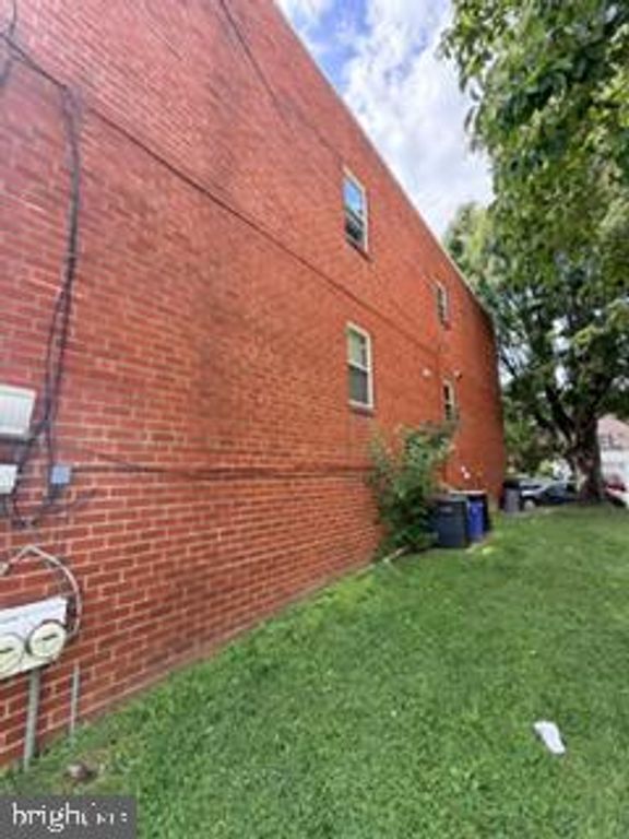 8907 ALTON ST, PHILADELPHIA, PA 19115 — photo 4