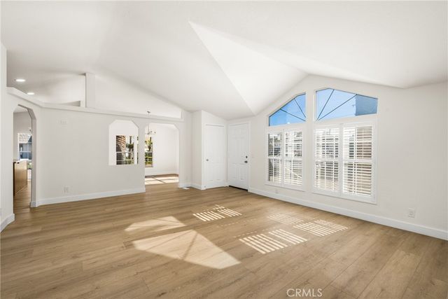 201 W Collins Ave 81, Orange, CA 92867