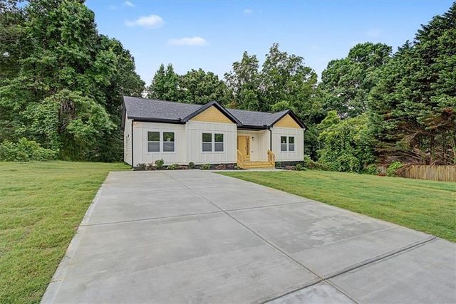 4621 Ashmore Drive, Forest Park, GA 30297