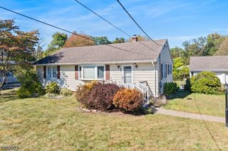42 Falcon Rd, Hillsborough Twp., NJ 08844