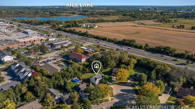 2071 Chatham Drive, Wheaton, IL 60189