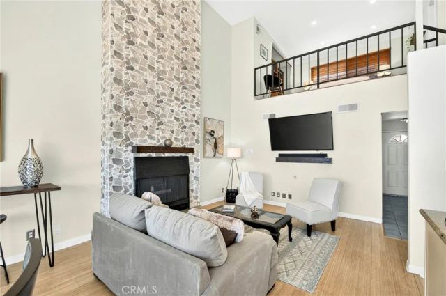 4660 Coldwater Canyon Avenue 20, Studio City, CA 91604