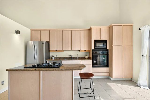 4660 Coldwater Canyon Avenue 20, Studio City, CA 91604