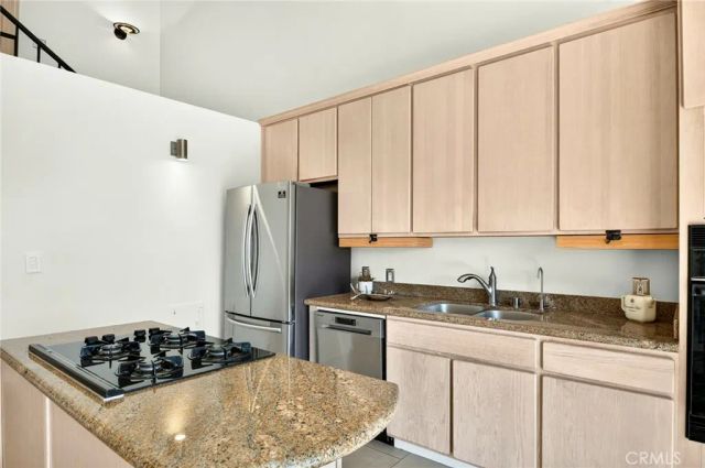 4660 Coldwater Canyon Avenue 20, Studio City, CA 91604
