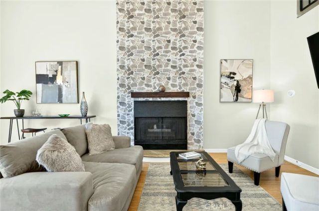 4660 Coldwater Canyon Avenue 20, Studio City, CA 91604