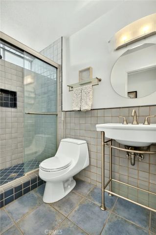 4660 Coldwater Canyon Avenue 20, Studio City, CA 91604