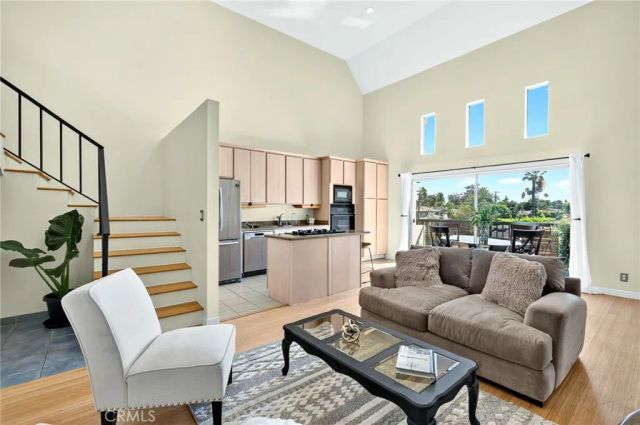 4660 Coldwater Canyon Avenue 20, Studio City, CA 91604