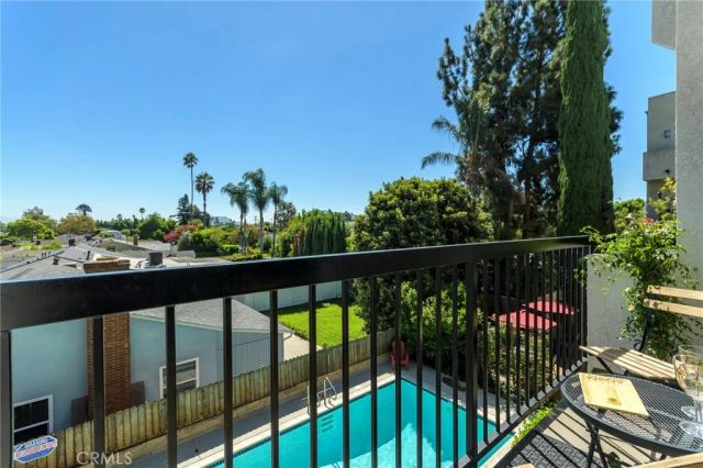 4660 Coldwater Canyon Avenue 20, Studio City, CA 91604