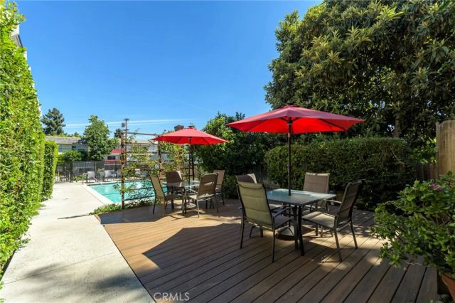 4660 Coldwater Canyon Avenue 20, Studio City, CA 91604