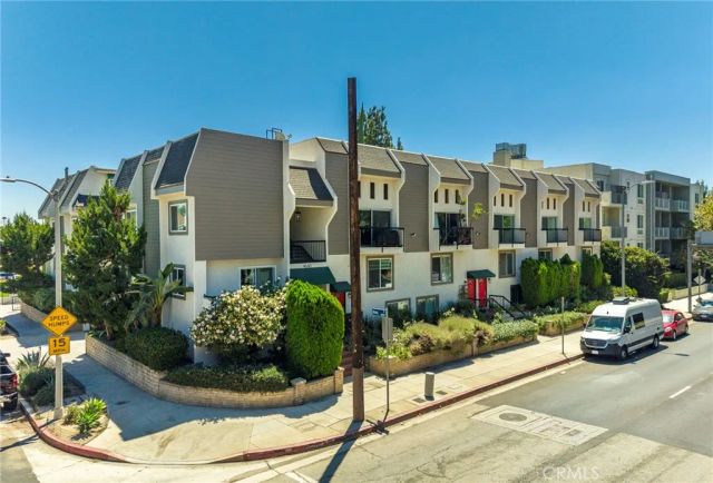 4660 Coldwater Canyon Avenue 20, Studio City, CA 91604