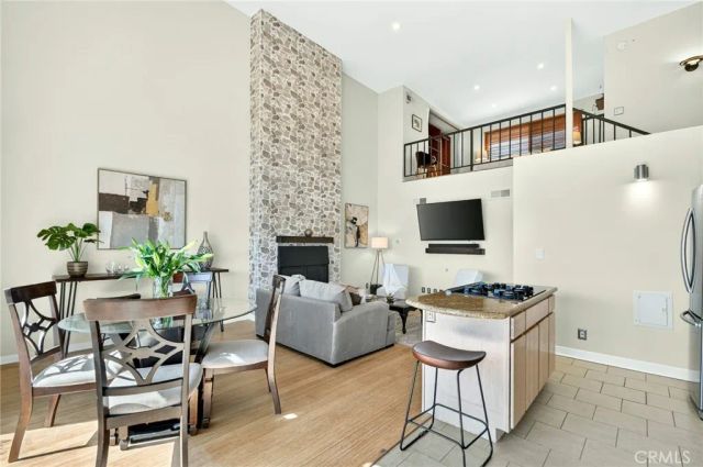 4660 Coldwater Canyon Avenue 20, Studio City, CA 91604