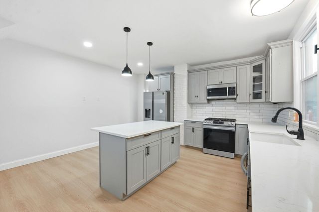 139 WEST 51ST ST, Bayonne, NJ 07002