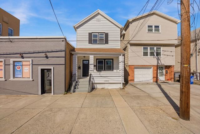 139 WEST 51ST ST, Bayonne, NJ 07002