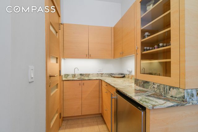 570 Park Avenue GROUND D, New York City, NY 10065