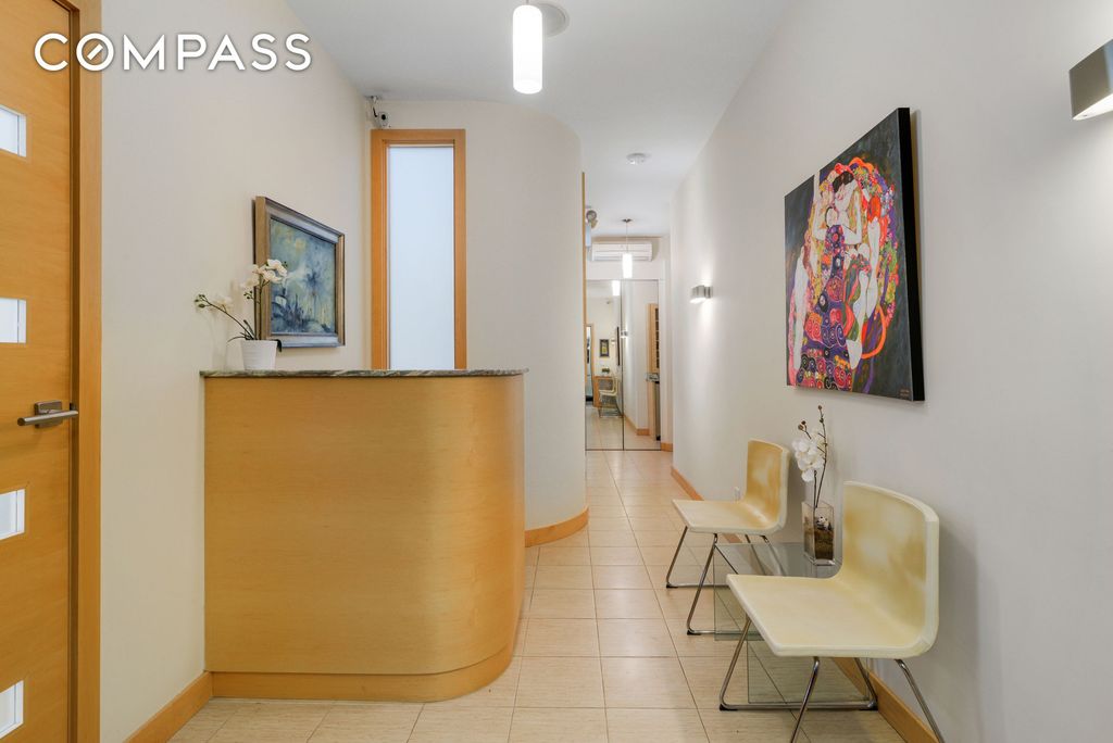 570 Park Avenue GROUND D, New York City, NY 10065