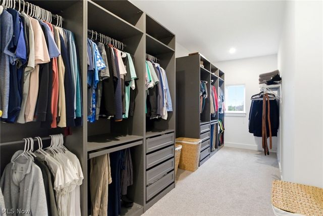 11201 Creek View Way, Columbia Station, OH 44028