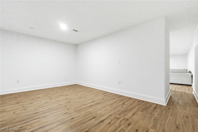 11201 Creek View Way, Columbia Station, OH 44028