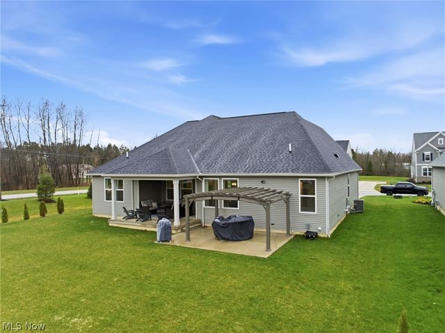 11201 Creek View Way, Columbia Station, OH 44028