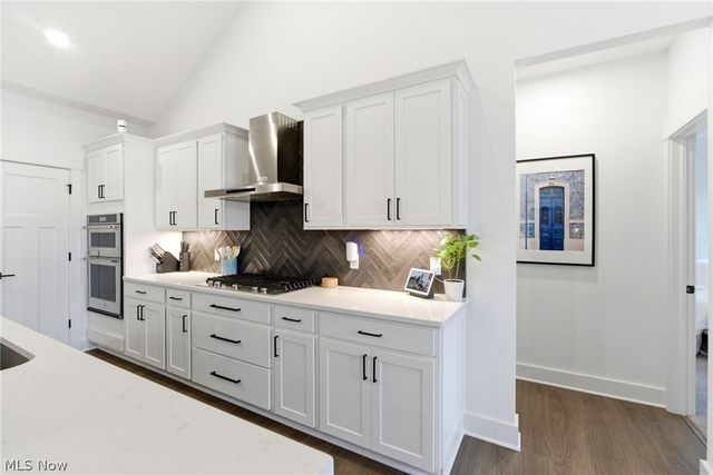 11201 Creek View Way, Columbia Station, OH 44028