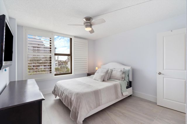 3115 S Ocean Boulevard 302, Highland Beach, FL 33487