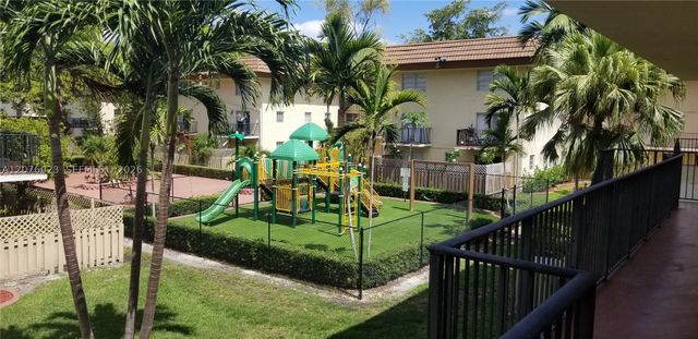 8550 SW 109th Ave 5-202, Miami, FL 33173