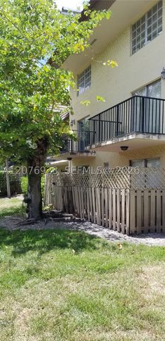 8550 SW 109th Ave 5-202, Miami, FL 33173
