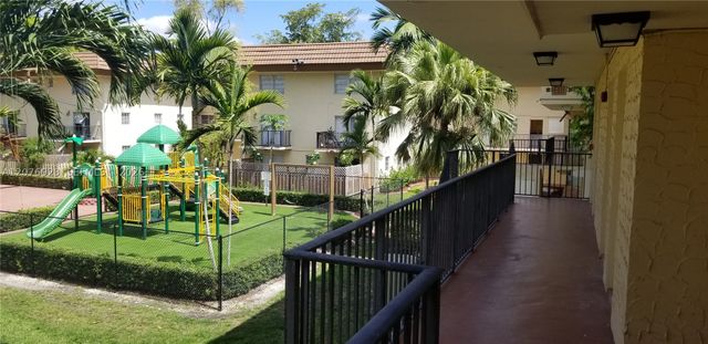 8550 SW 109th Ave 5-202, Miami, FL 33173