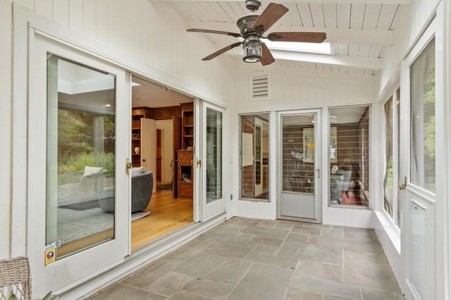 39 Rollingwood Ln, Concord, MA 01742