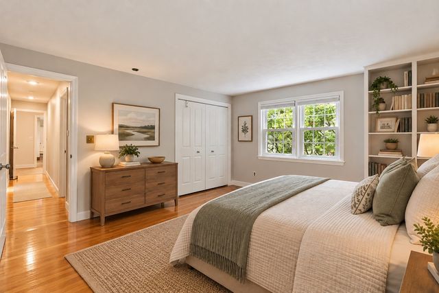 39 Rollingwood Ln, Concord, MA 01742