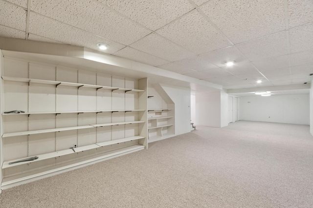 39 Rollingwood Ln, Concord, MA 01742