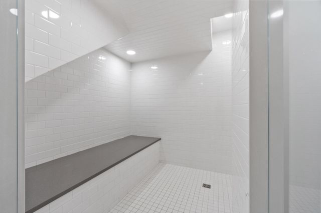 39 Rollingwood Ln, Concord, MA 01742