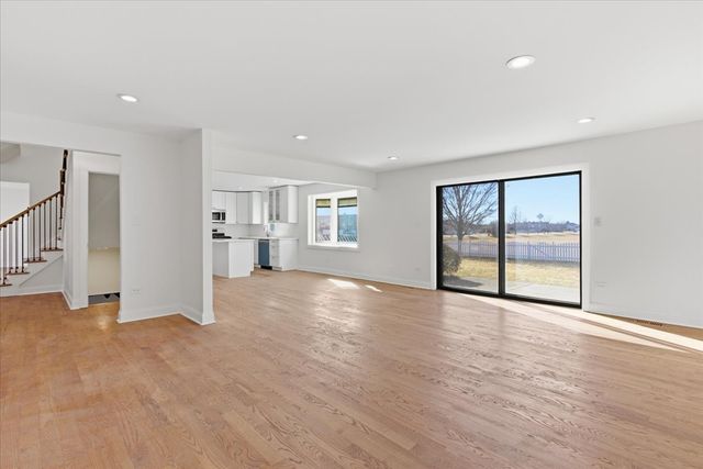 15654 S 82nd Avenue, Orland Park, IL 60462