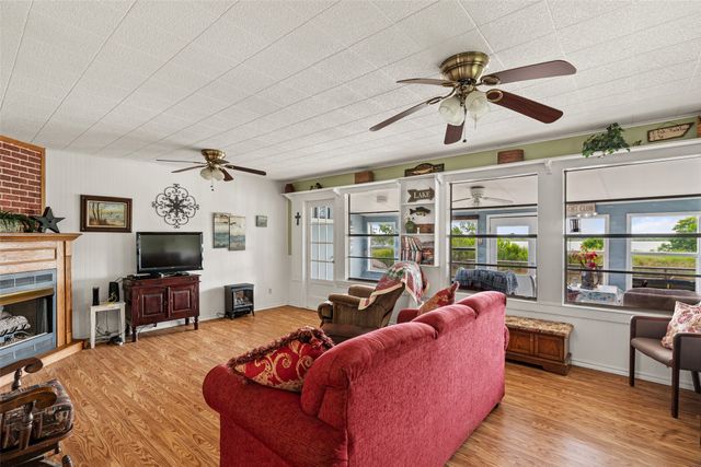5407 Water View Drive, Granbury, TX 76048