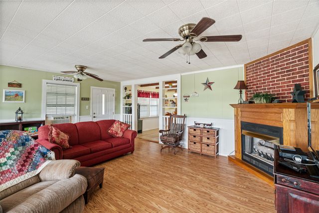 5407 Water View Drive, Granbury, TX 76048