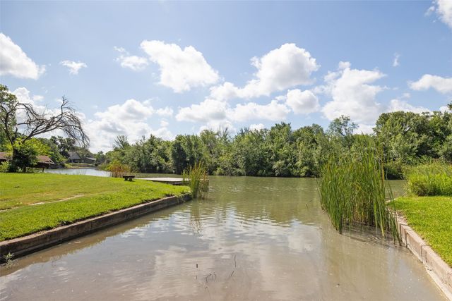 5407 Water View Drive, Granbury, TX 76048