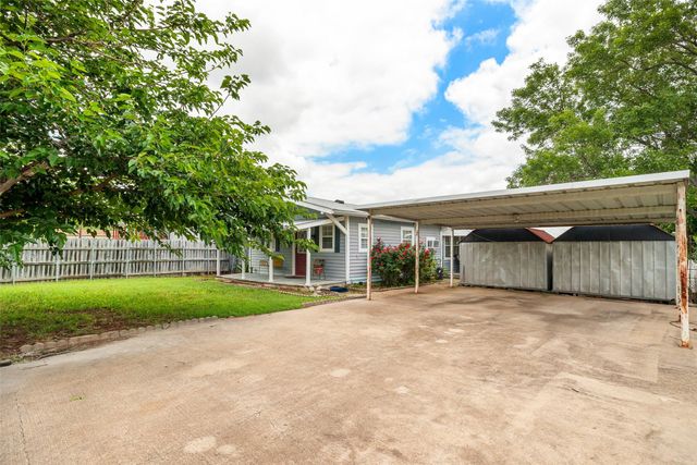5407 Water View Drive, Granbury, TX 76048