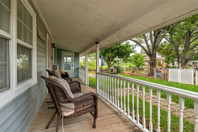 5407 Water View Drive, Granbury, TX 76048