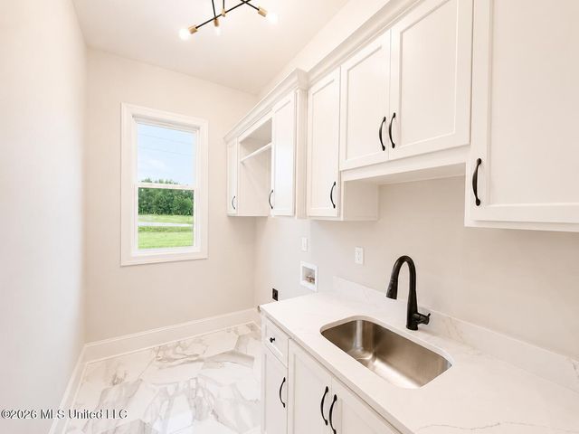5073 Sophia Lane, Hernando, MS 38632