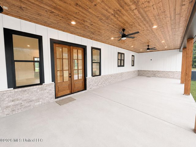 5073 Sophia Lane, Hernando, MS 38632