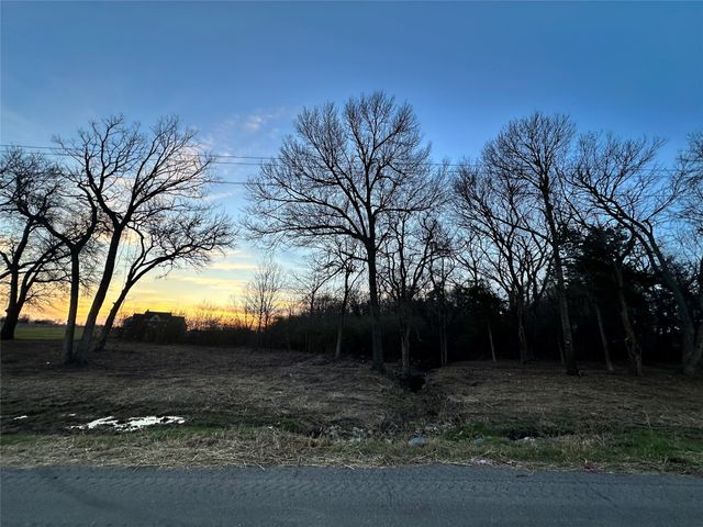 3136 County Road 1076, Celeste, TX 75423