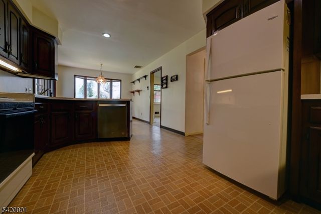 301 Grand Blvd, Emerson Boro, NJ 07630